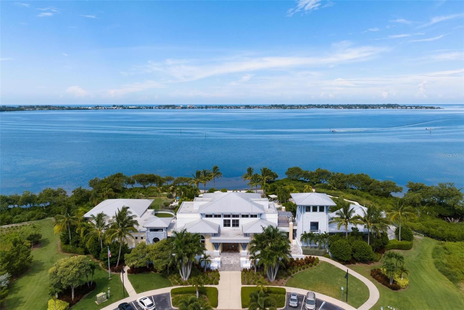 EDGEWATER WALK ON HARBOUR ISLE 5-36 - Residential
