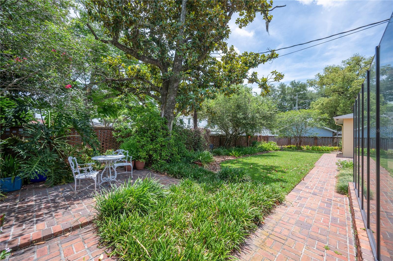 BEACON HILL - Residential