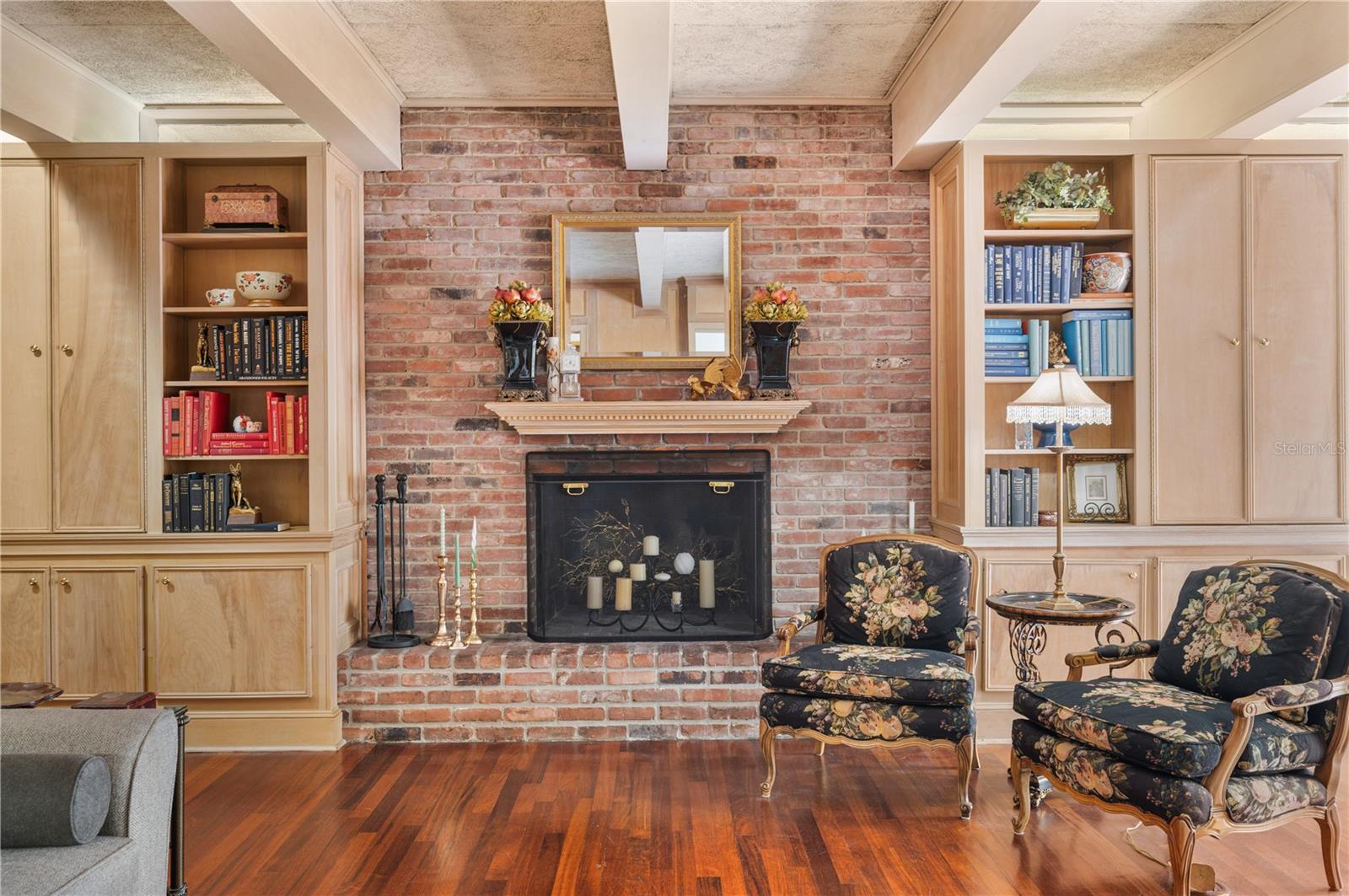 BEACON HILL - Residential