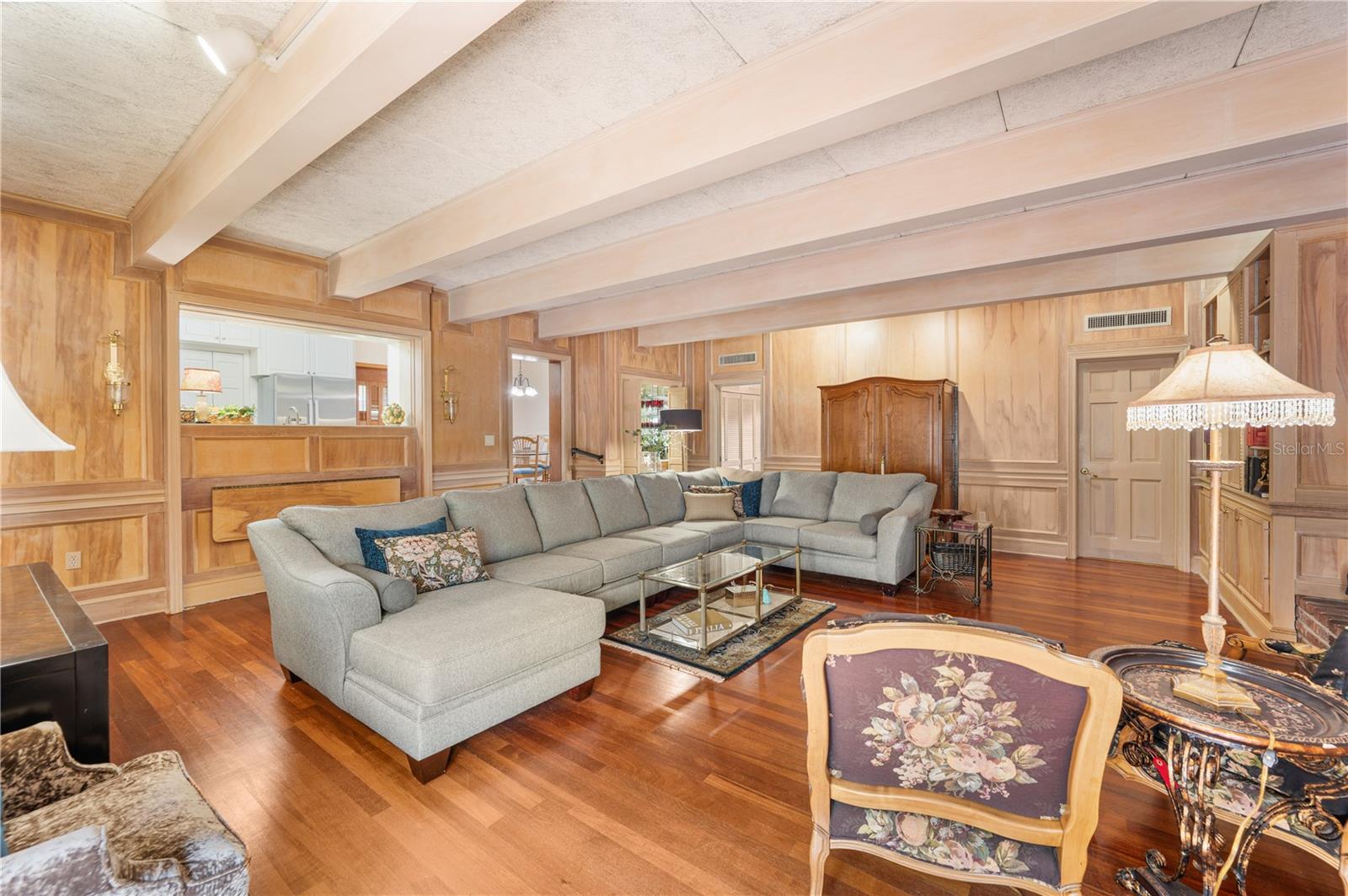 BEACON HILL - Residential