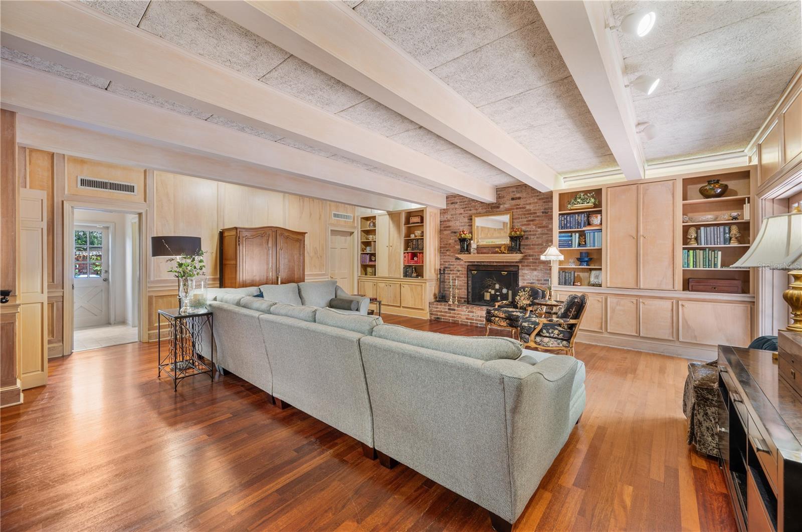 BEACON HILL - Residential