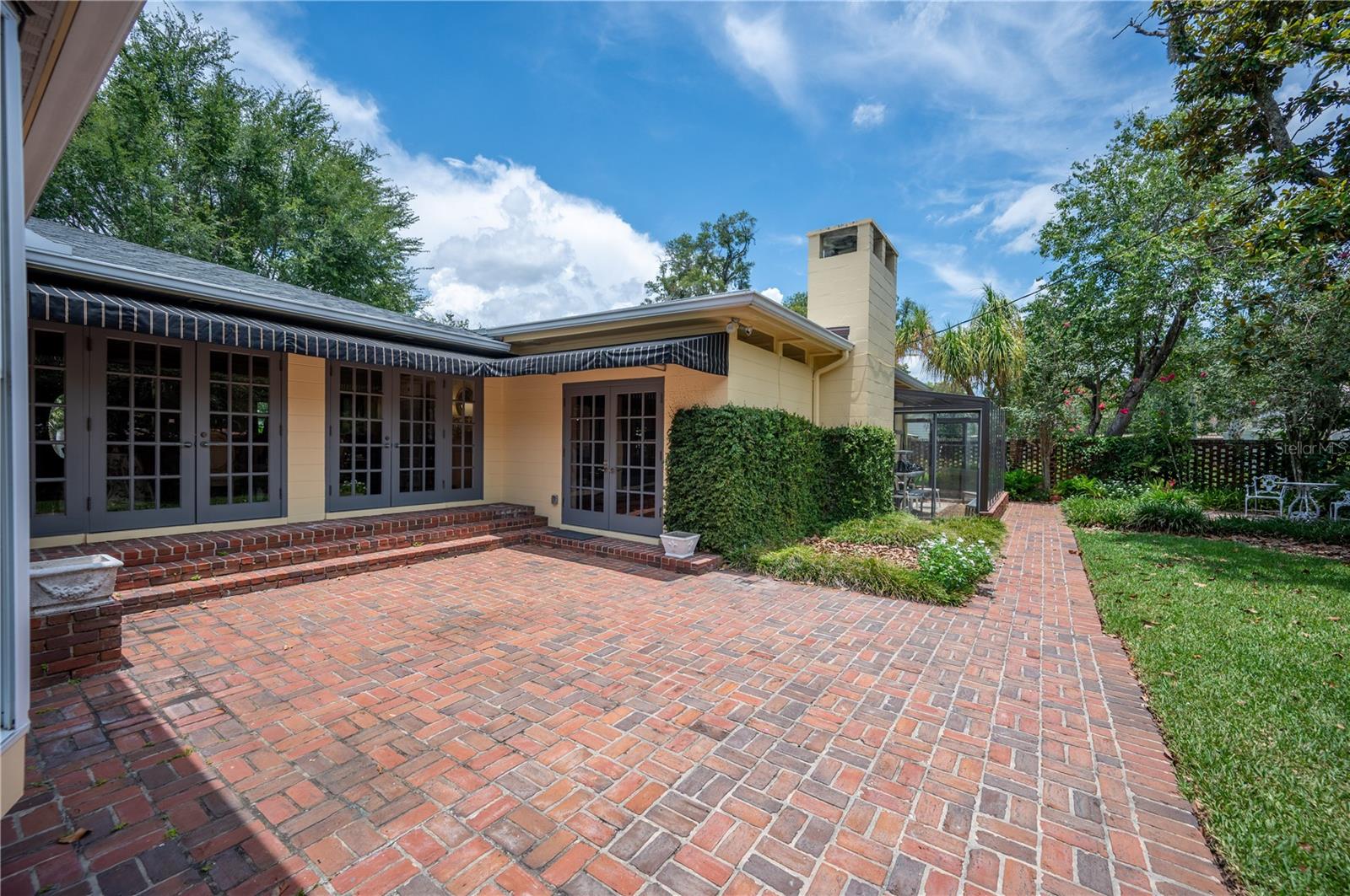 BEACON HILL - Residential