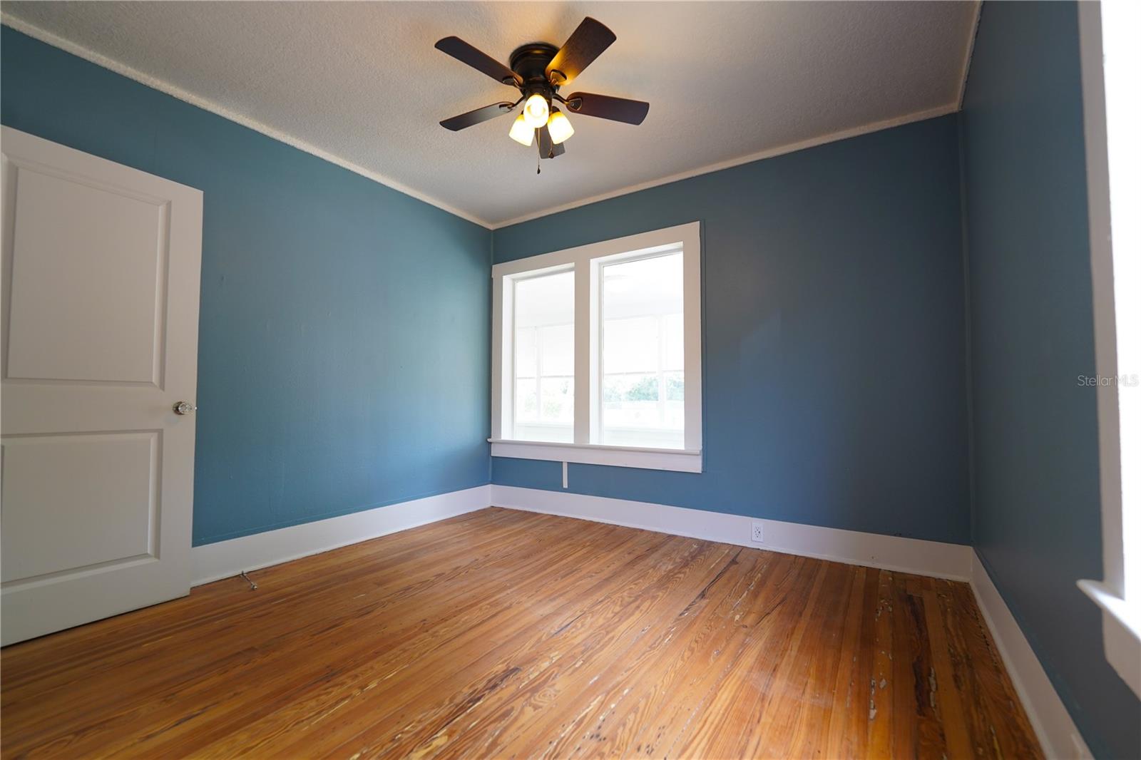 WESTWOOD - Commercial Sale