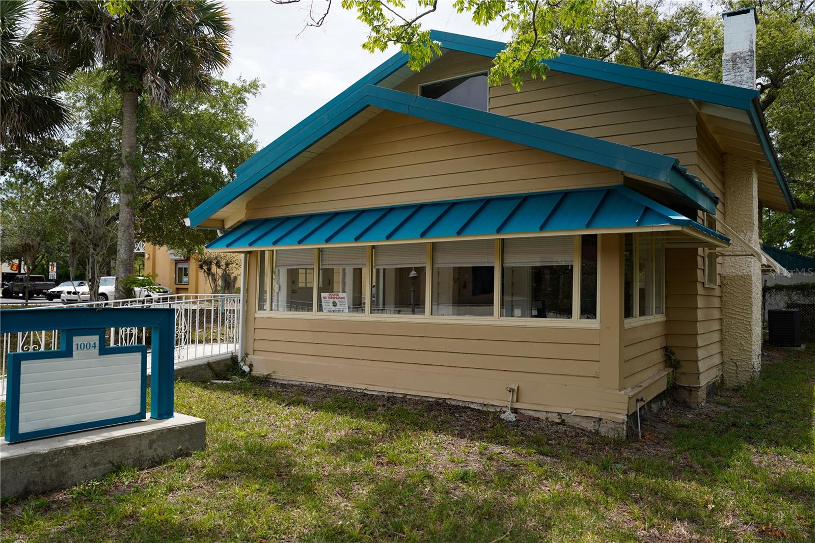 WESTWOOD - Commercial Sale