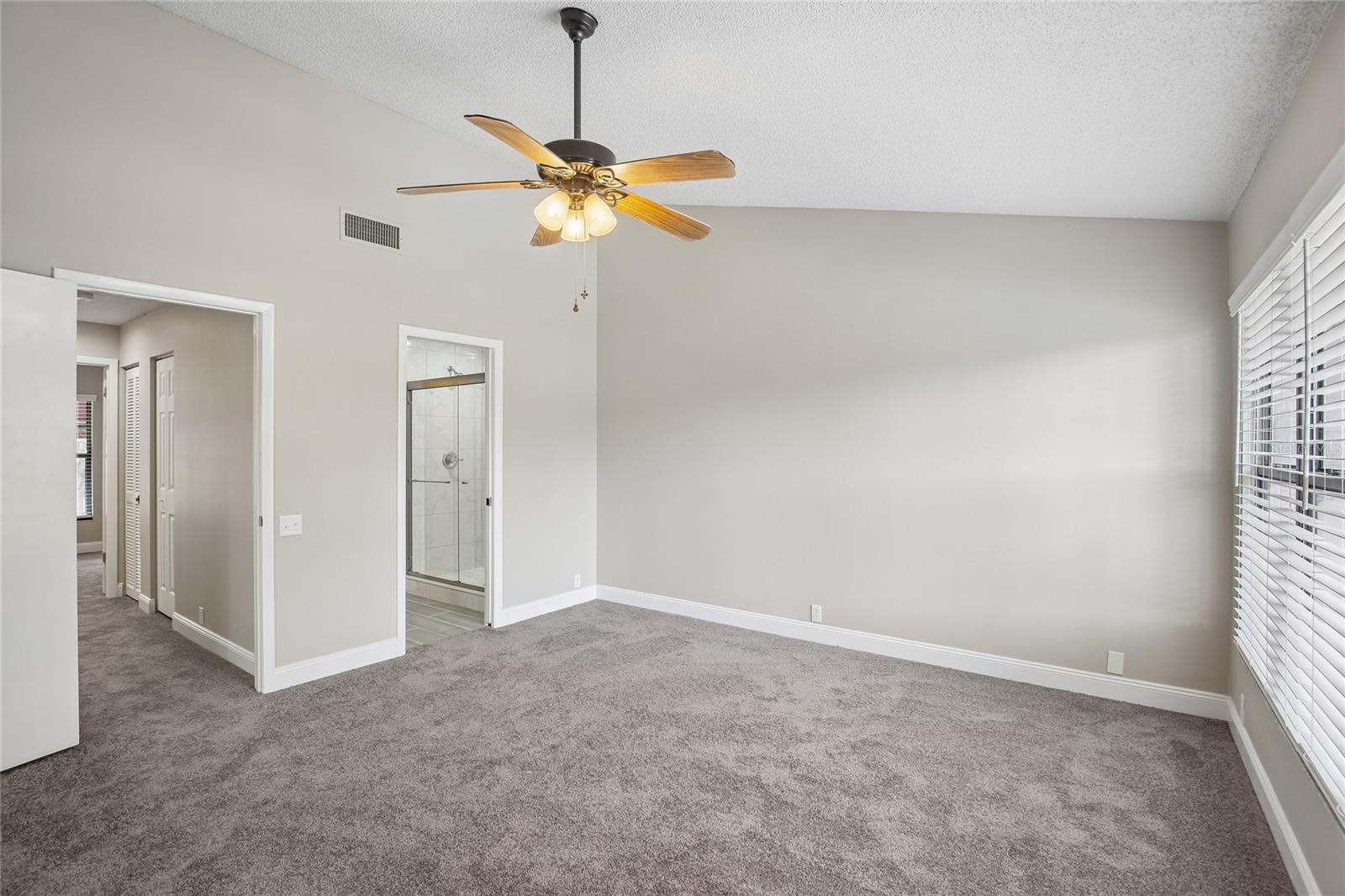 OAK PARK TWNHMS - Residential