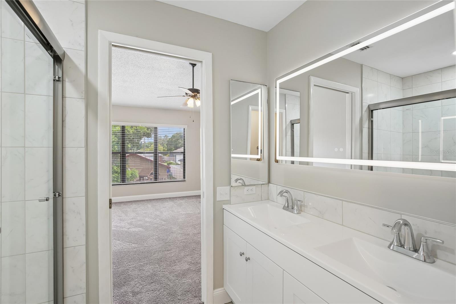 OAK PARK TWNHMS - Residential