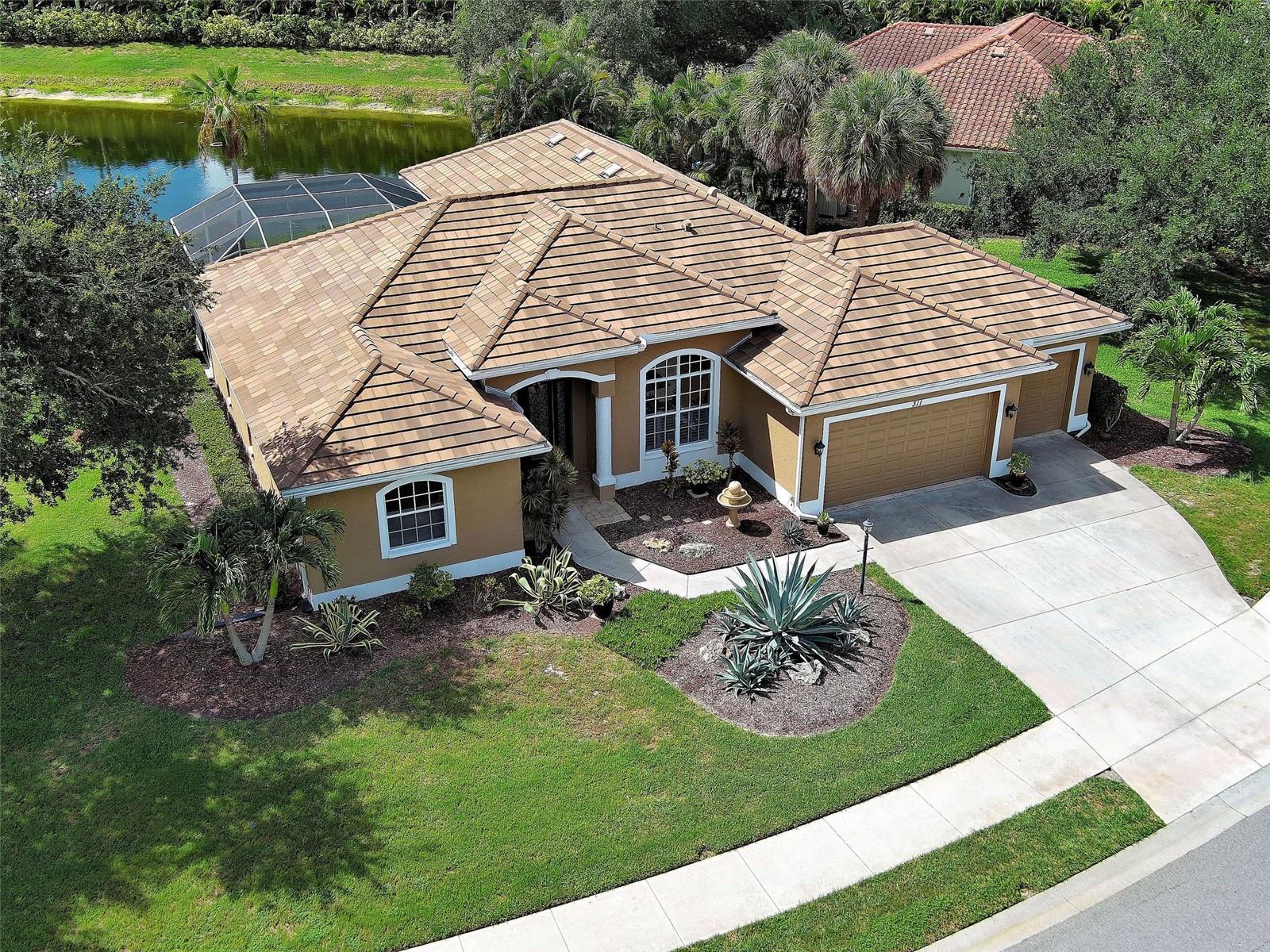 VENICE GOLF & COUNTRY CLUB - Residential
