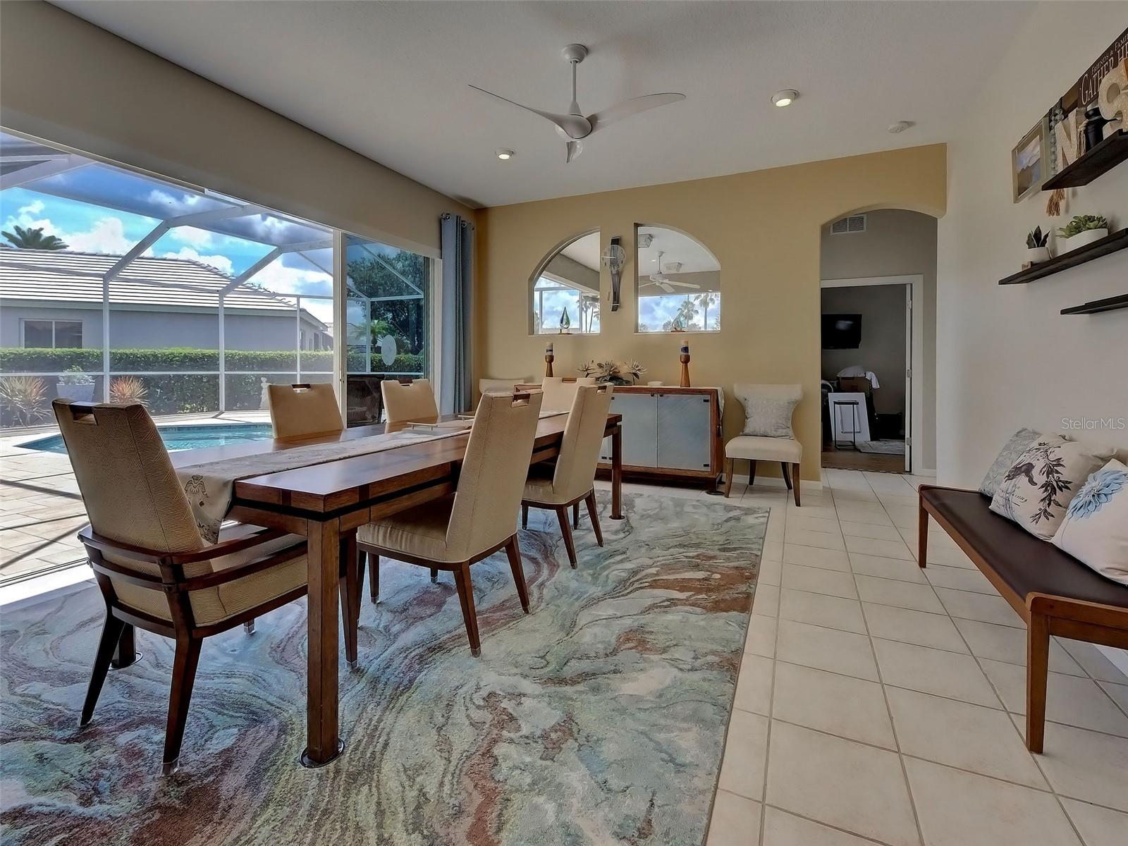VENICE GOLF & COUNTRY CLUB - Residential