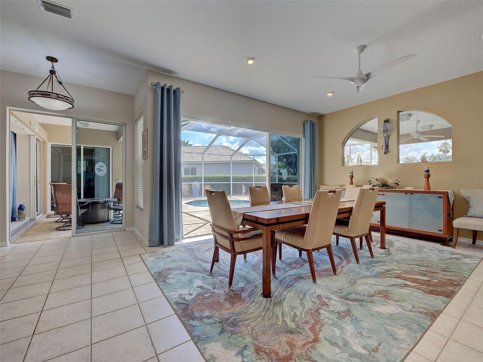 VENICE GOLF & COUNTRY CLUB - Residential