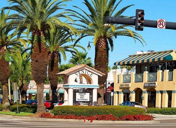 VENICE GOLF & COUNTRY CLUB - Residential
