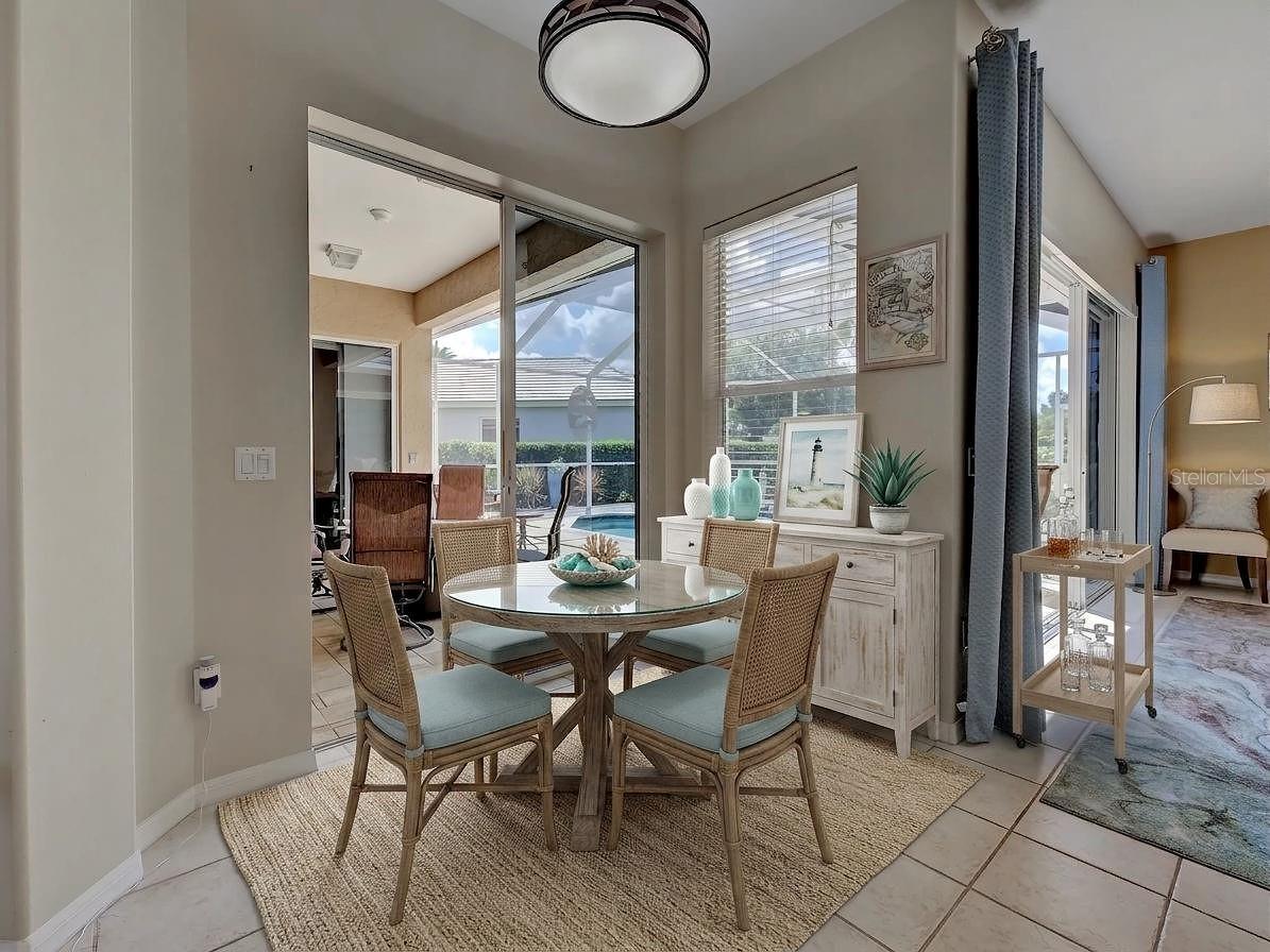VENICE GOLF & COUNTRY CLUB - Residential