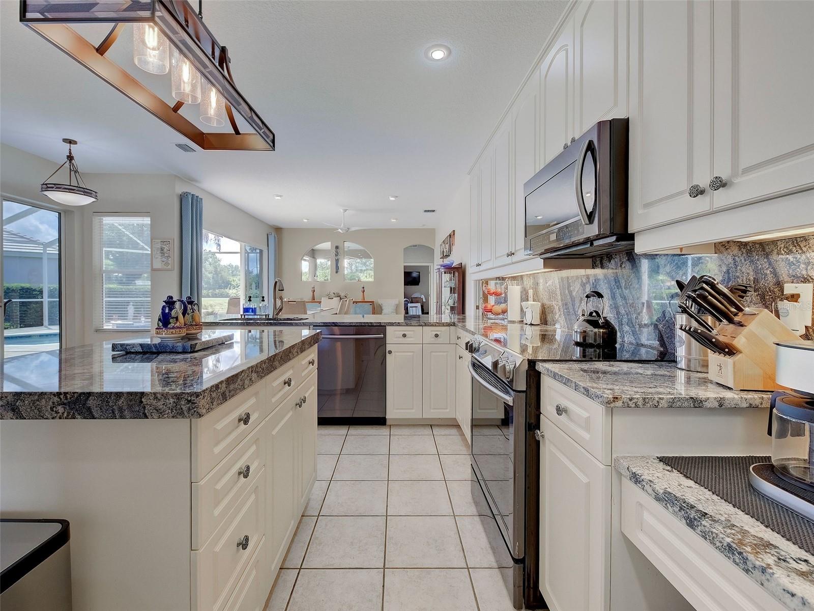 VENICE GOLF & COUNTRY CLUB - Residential