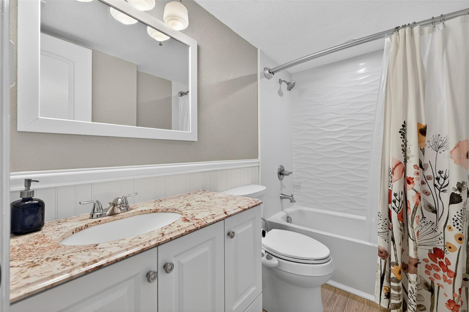 MADEIRA TOWERS CONDO - Residential