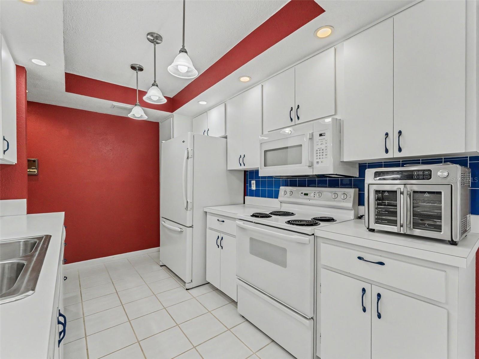 FAIRWAY SPRINGS - Residential