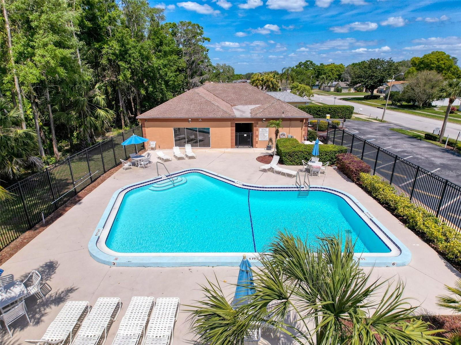 FAIRWAY SPRINGS - Residential