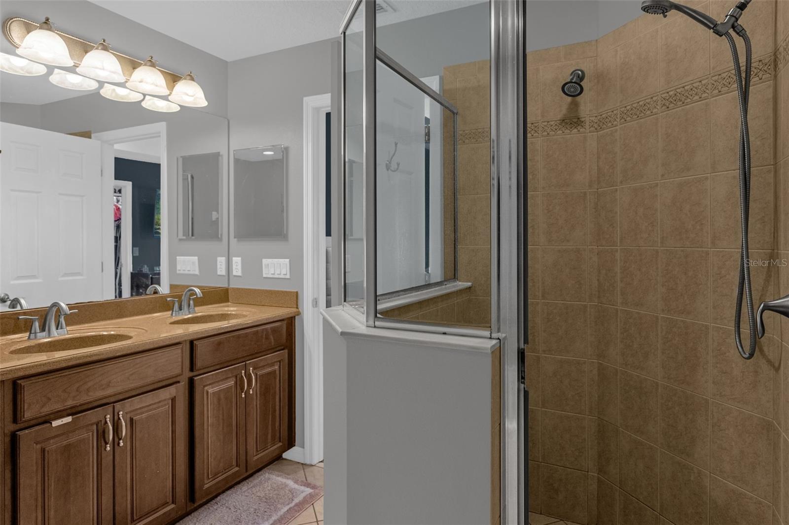 GRANDVIEW ISLES - Residential