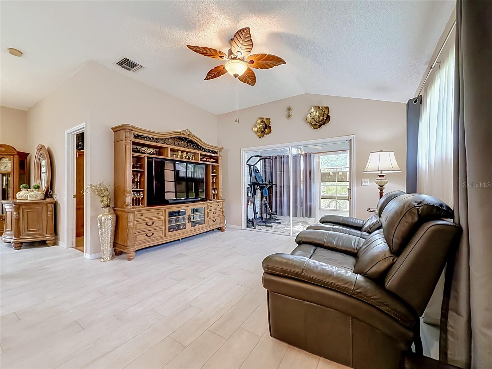 ROYAL HIGHLANDS PH 01B - Residential