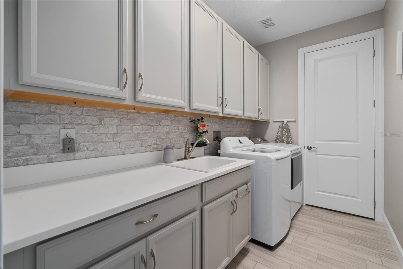 HIGHLAND RANCH ESPLANADE PHASE 3 - Residential