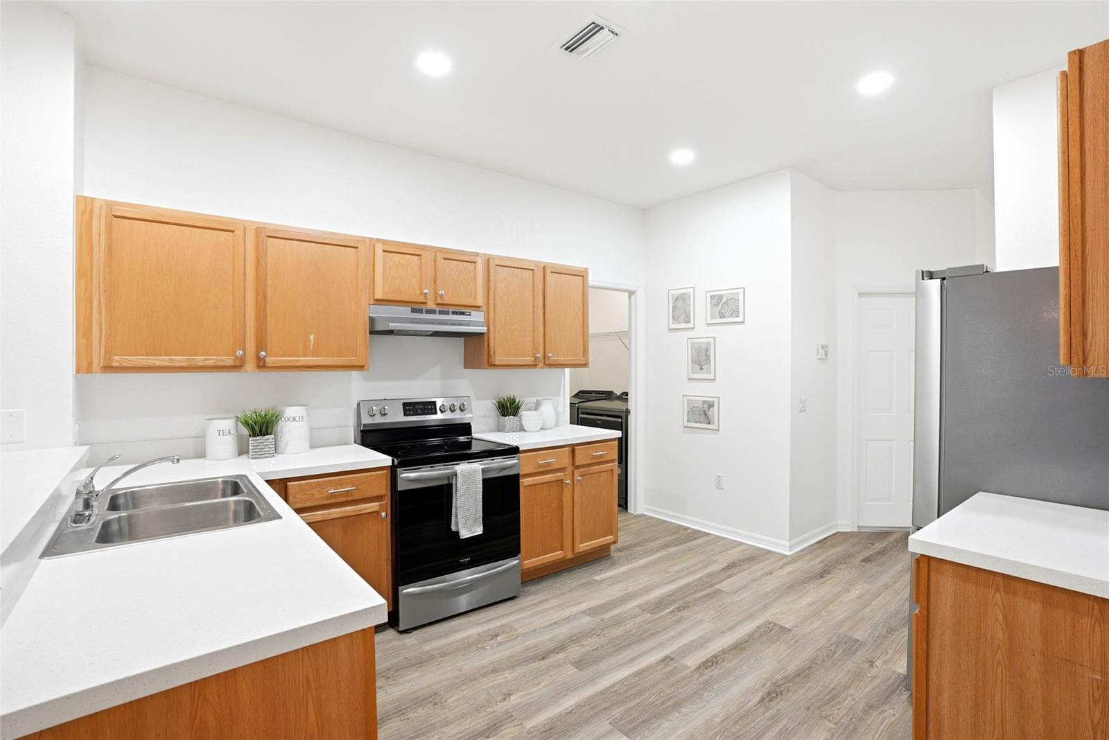 WYNDHAM LAKES PH 2 - Residential