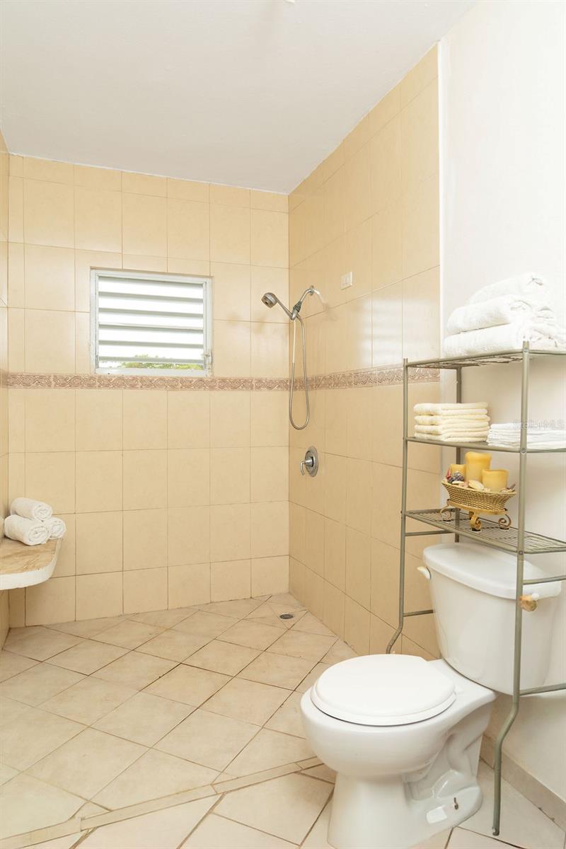BO. BASTIMENTO - Residential