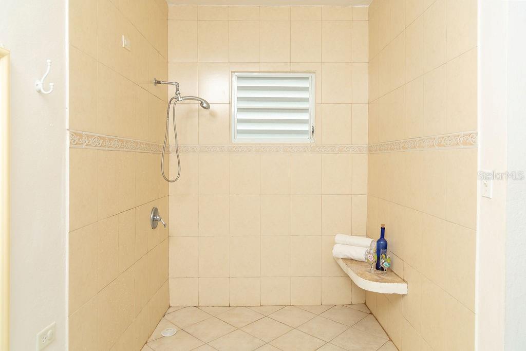BO. BASTIMENTO - Residential