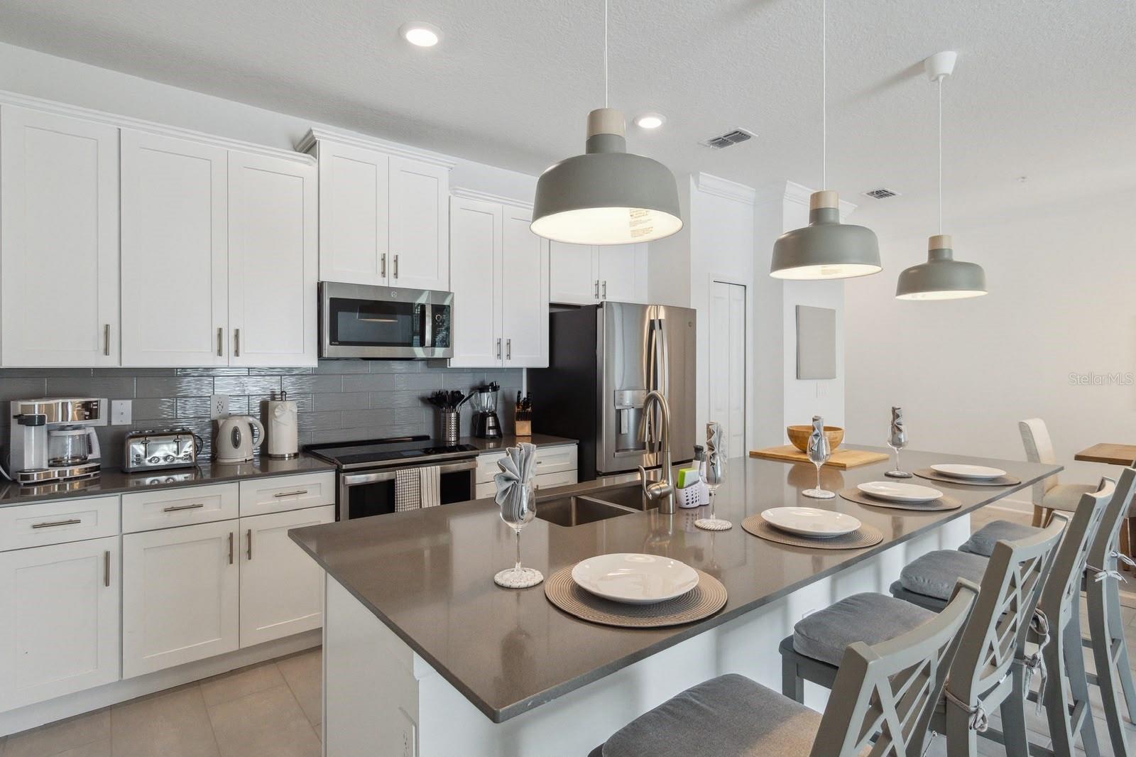 COVE AT STOREY LAKE 5 - Residential Lease