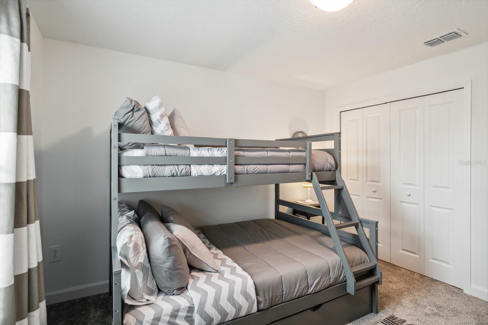 COVE AT STOREY LAKE 5 - Residential Lease