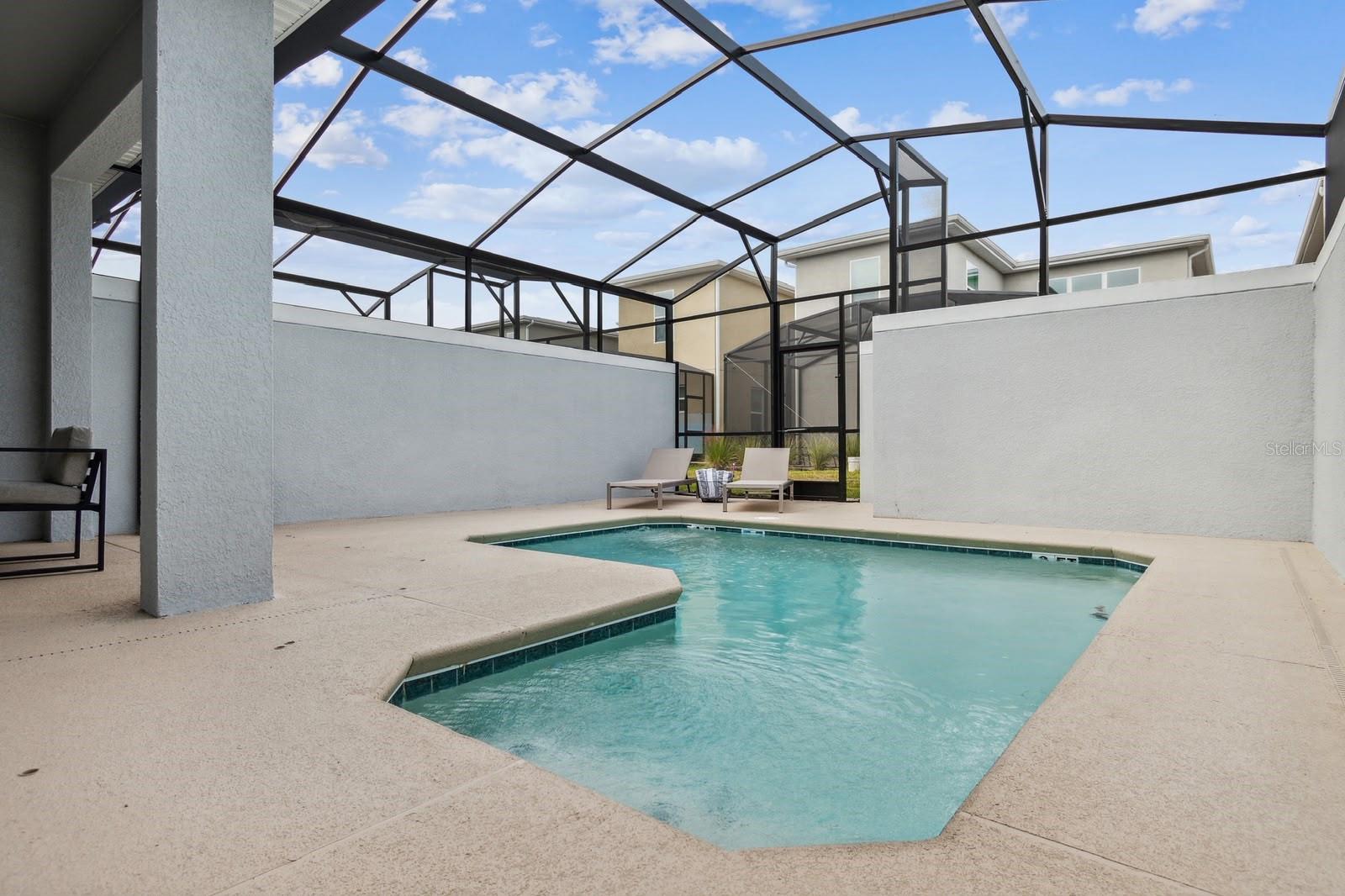 COVE AT STOREY LAKE 5 - Residential Lease