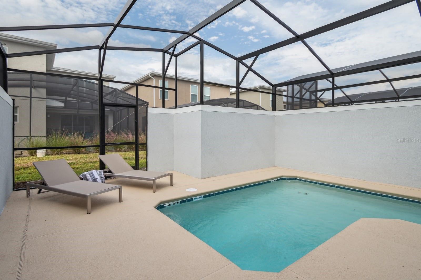 COVE AT STOREY LAKE 5 - Residential Lease