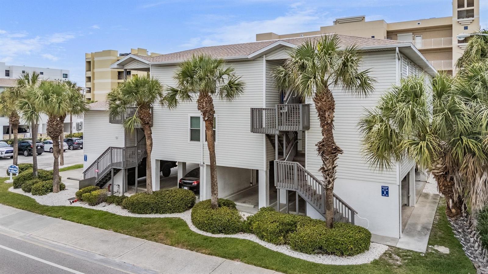 BEACHSIDE VILLAS OF INDIAN ROCKS BEACH - Residential