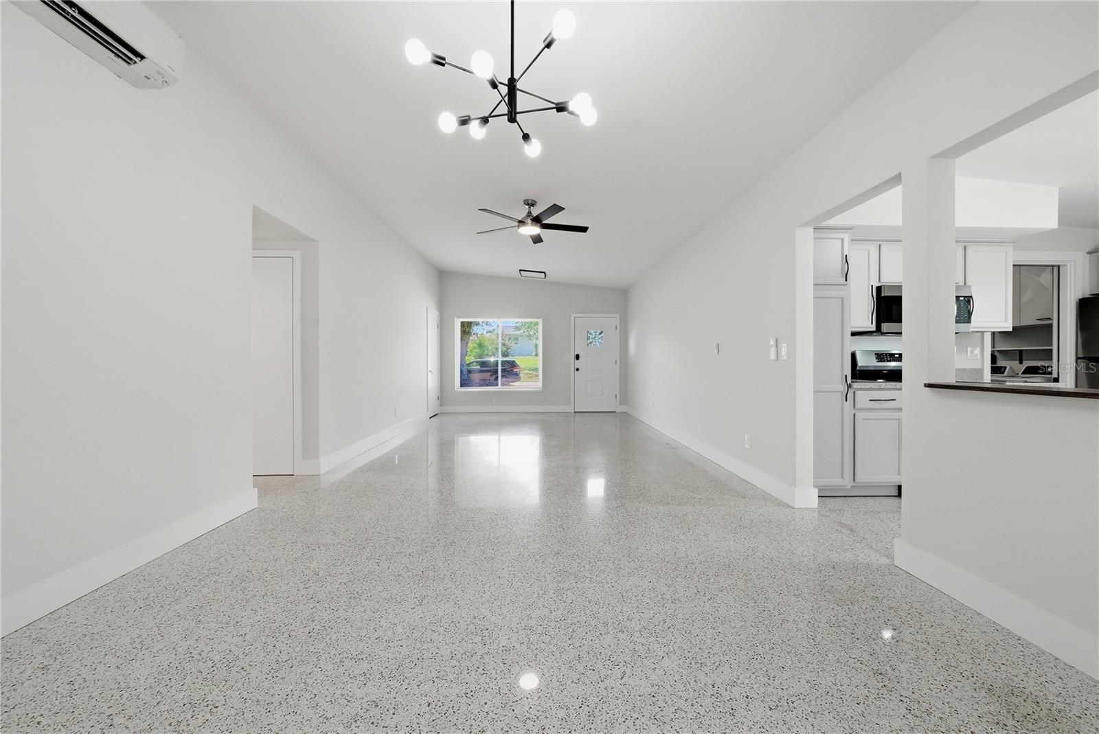 BELLEAIR MANOR - Residential