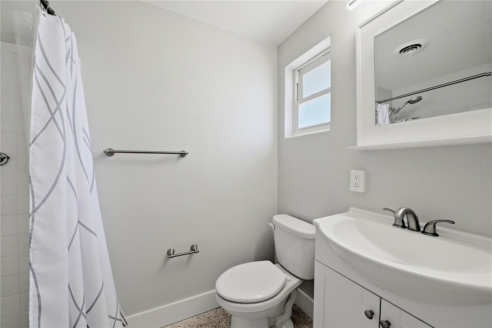 BELLEAIR MANOR - Residential