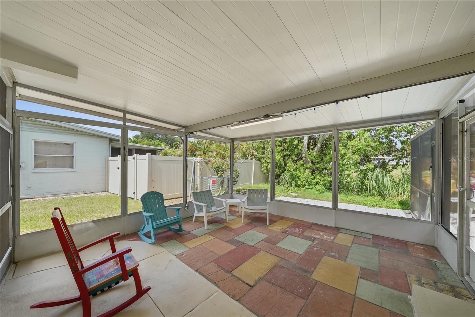 BELLEAIR MANOR - Residential