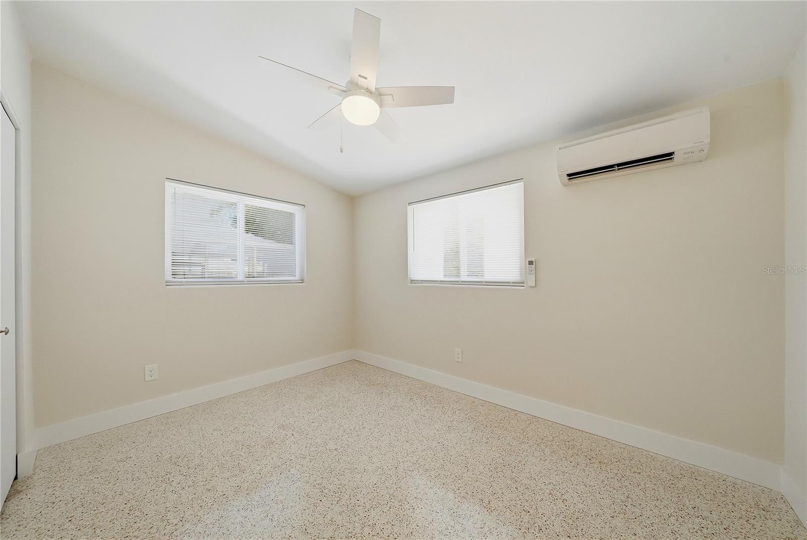 BELLEAIR MANOR - Residential