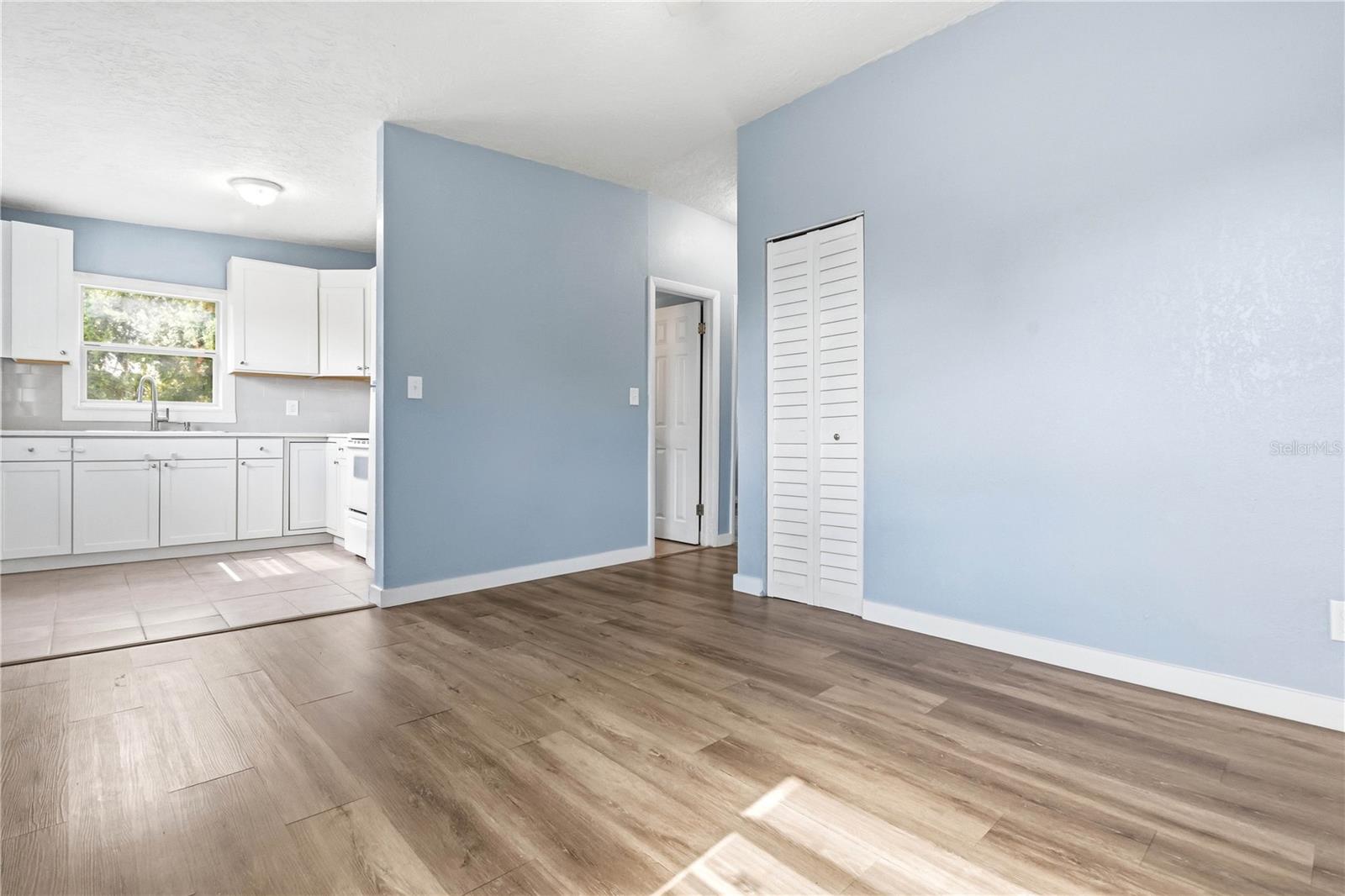 TANGERINE TERRACE - Residential