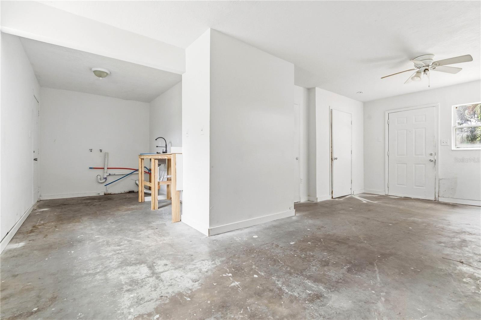 TANGERINE TERRACE - Residential