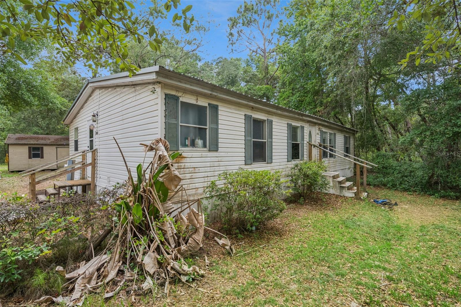 ROLLING WOODS - Residential
