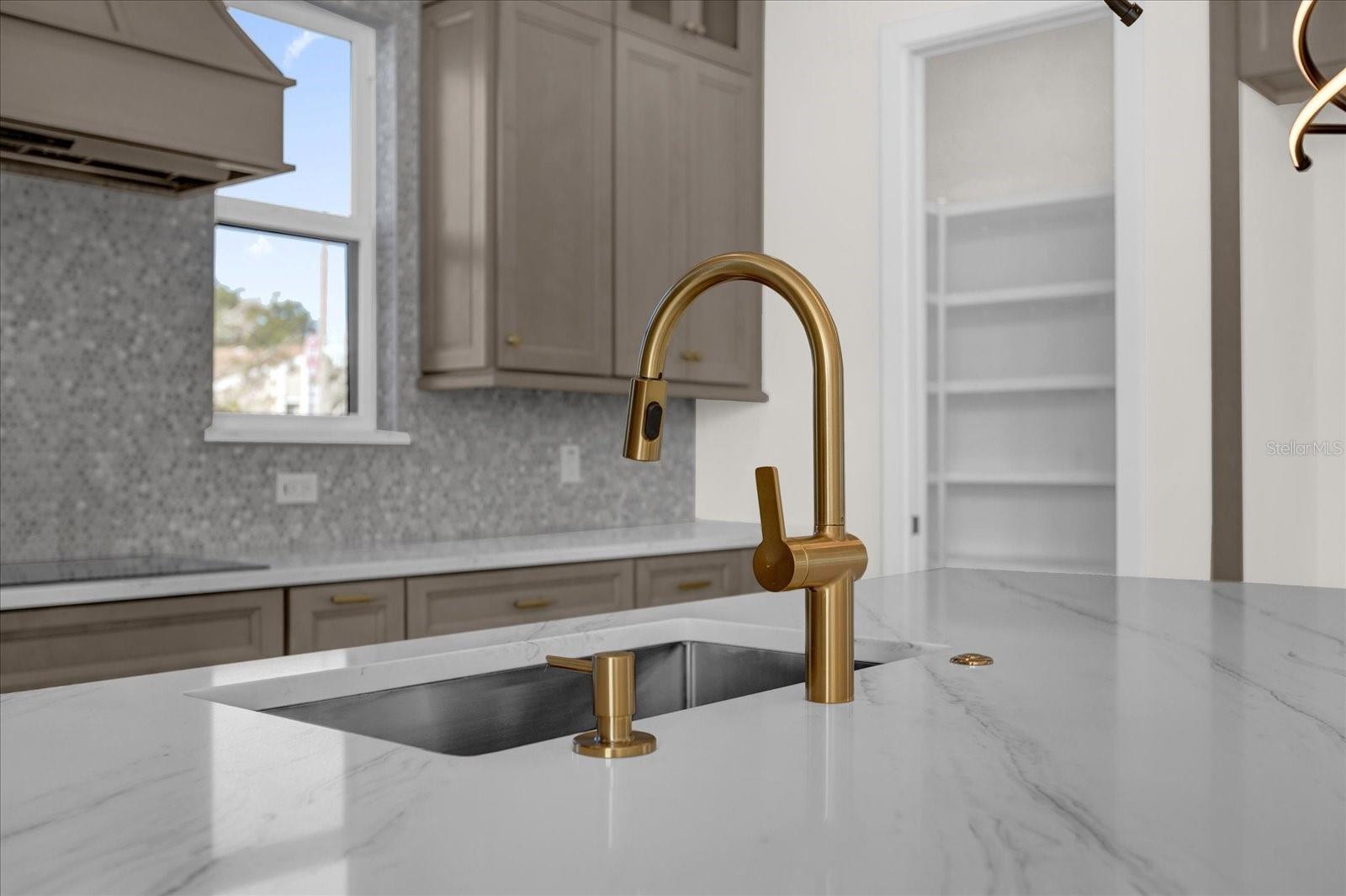 ROCKLEDGE FIRST ADD - Residential