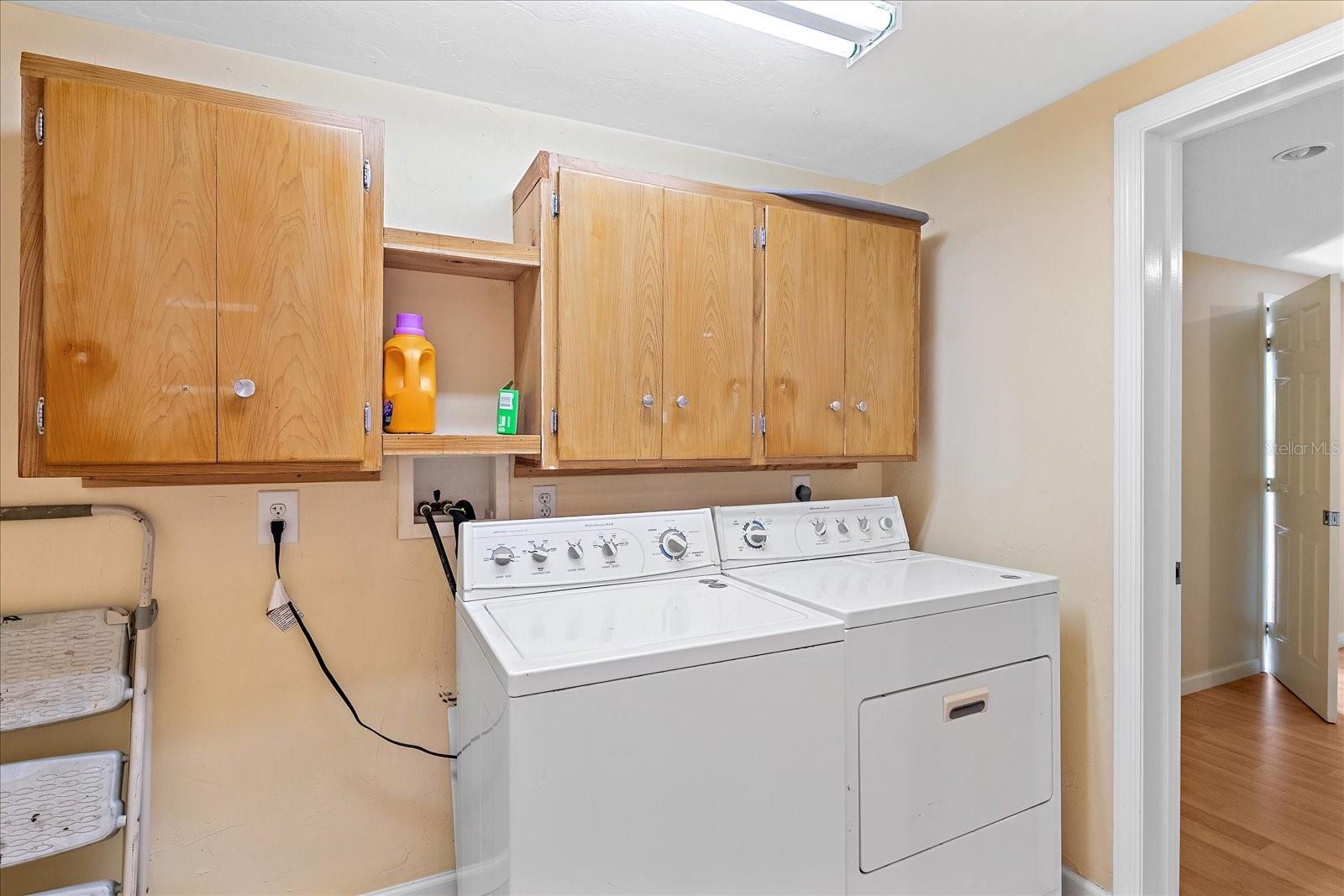 VENICE EDGEWOOD REP - Commercial Sale