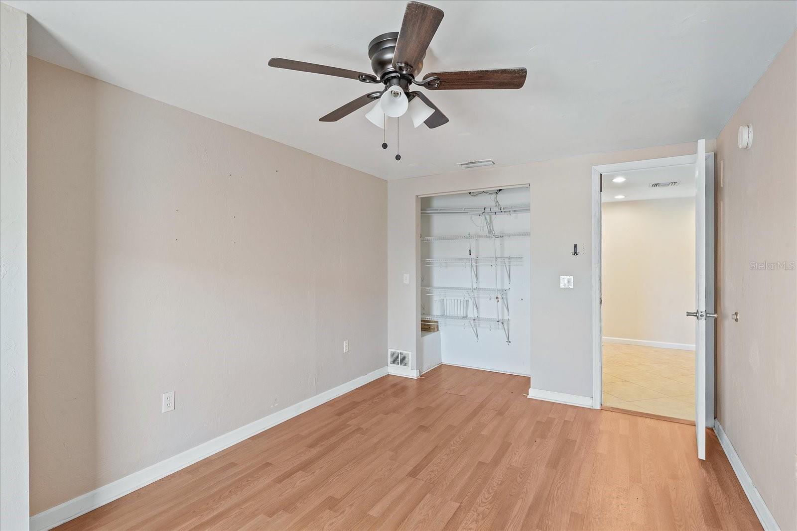 VENICE EDGEWOOD REP - Commercial Sale