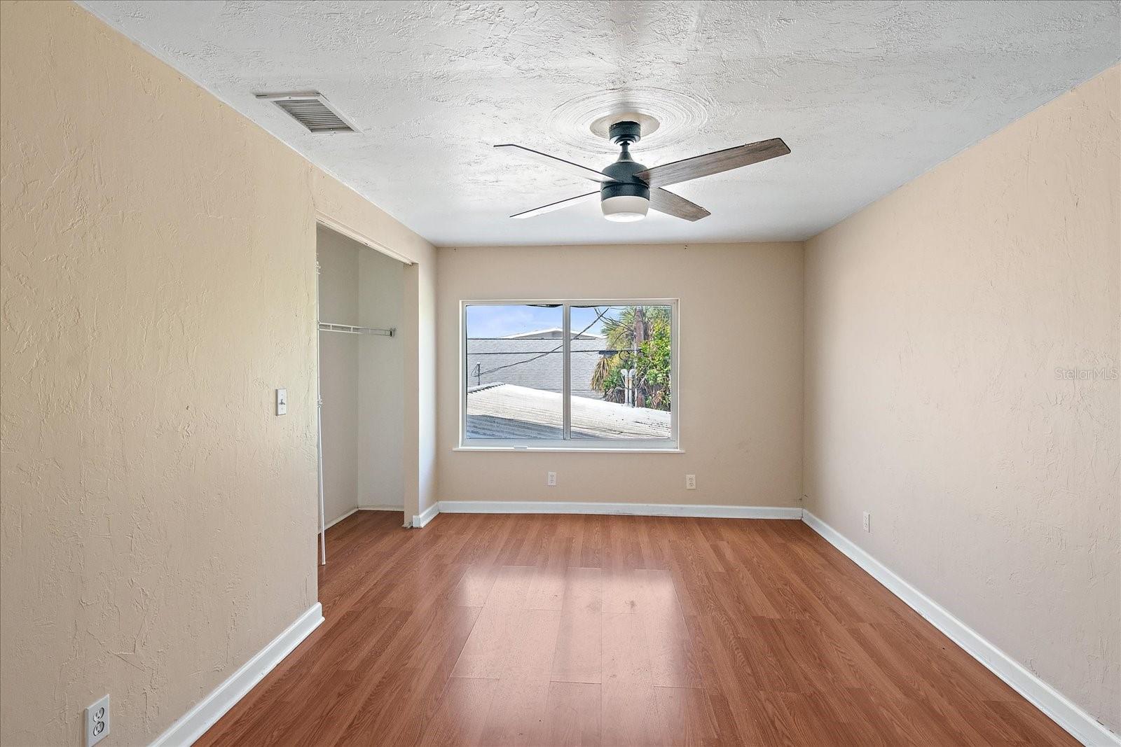 VENICE EDGEWOOD REP - Commercial Sale