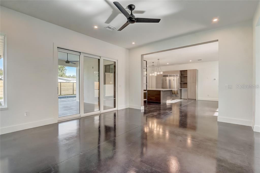 WINTER PARK OASIS - Residential