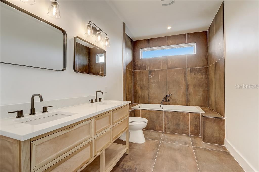 WINTER PARK OASIS - Residential