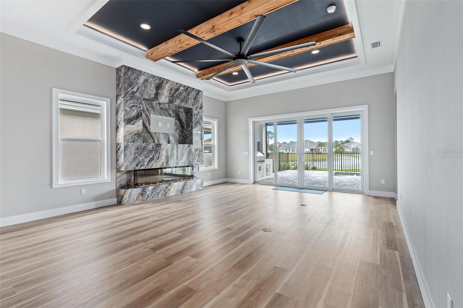 MARINA DEL PALMA - Residential