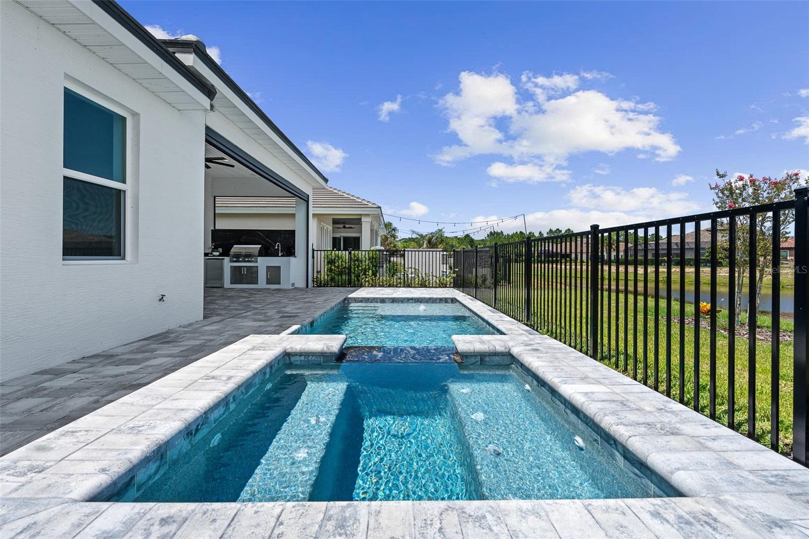 MARINA DEL PALMA - Residential