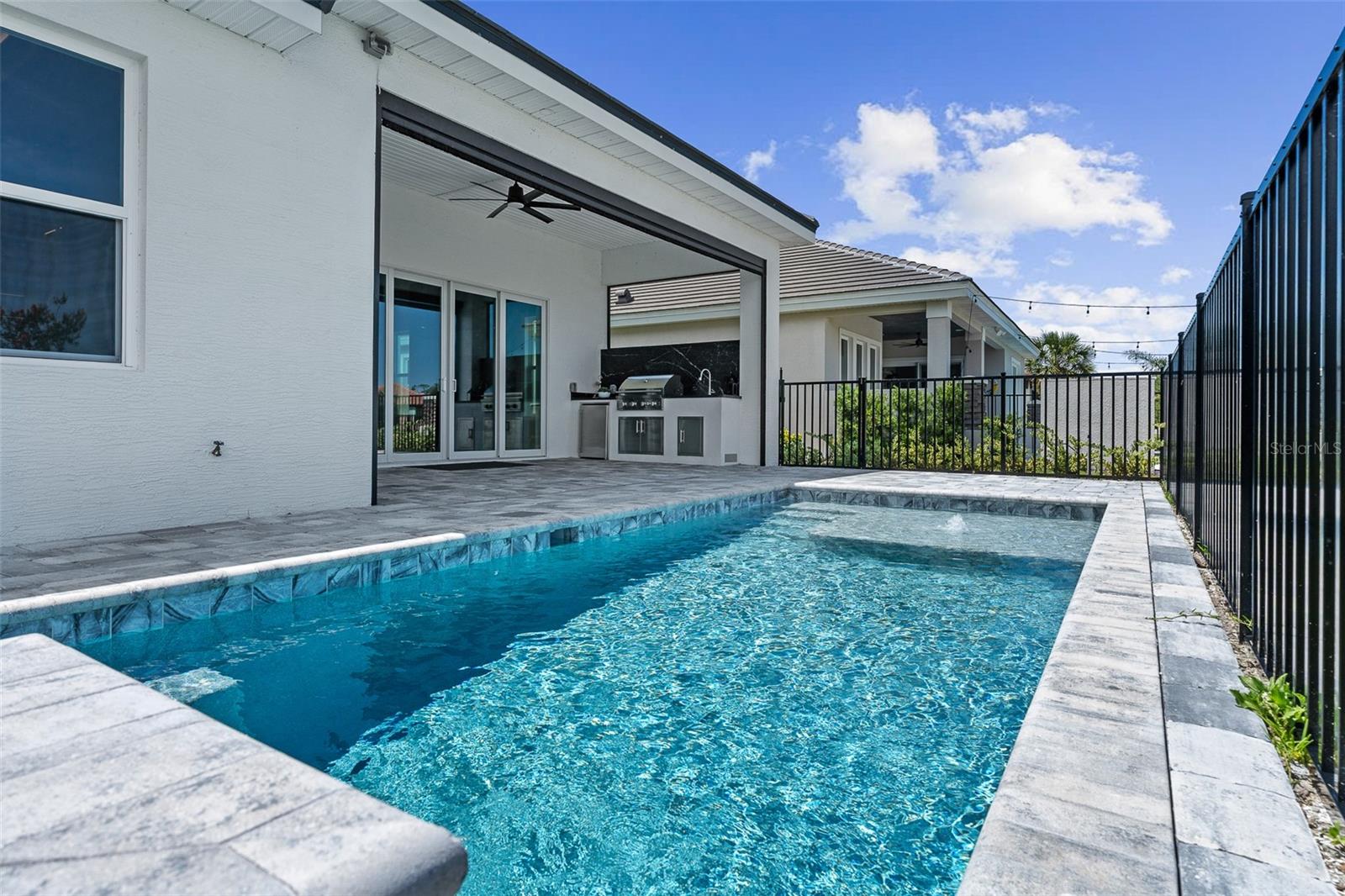 MARINA DEL PALMA - Residential