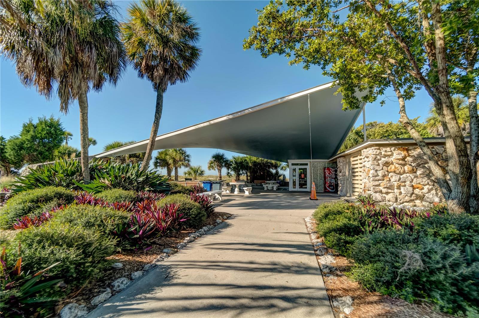 CIRCLE WOODS OF VENICE 1 - Residential