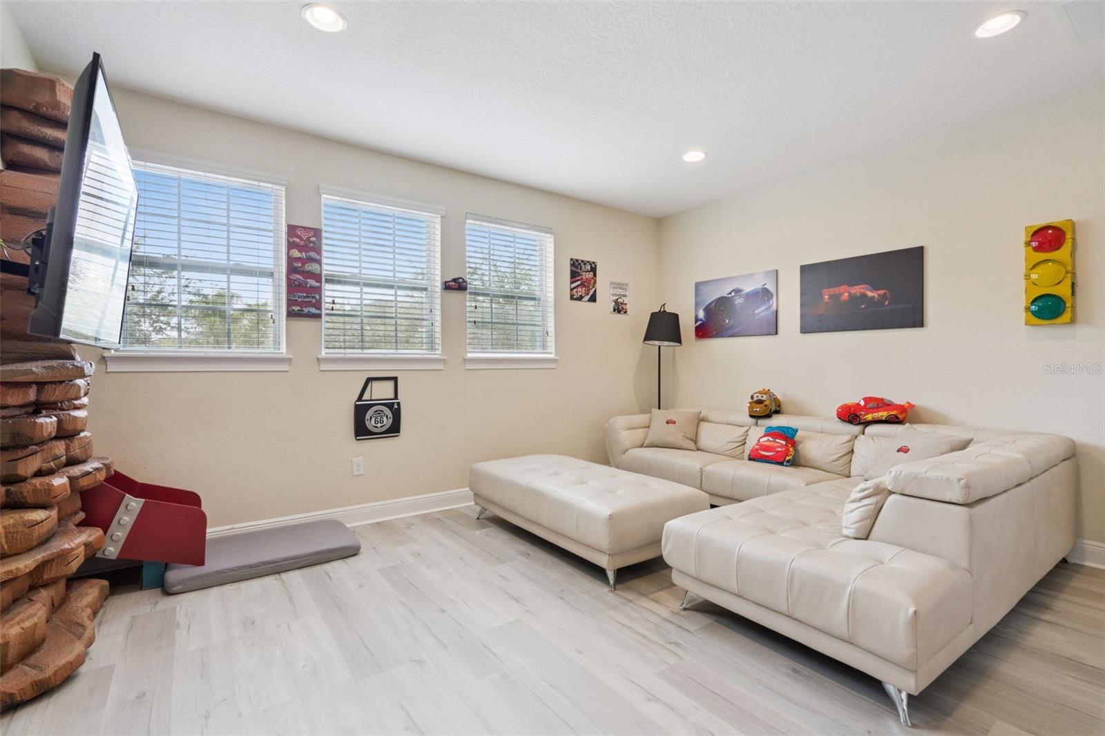 REUNION WEST - Residential