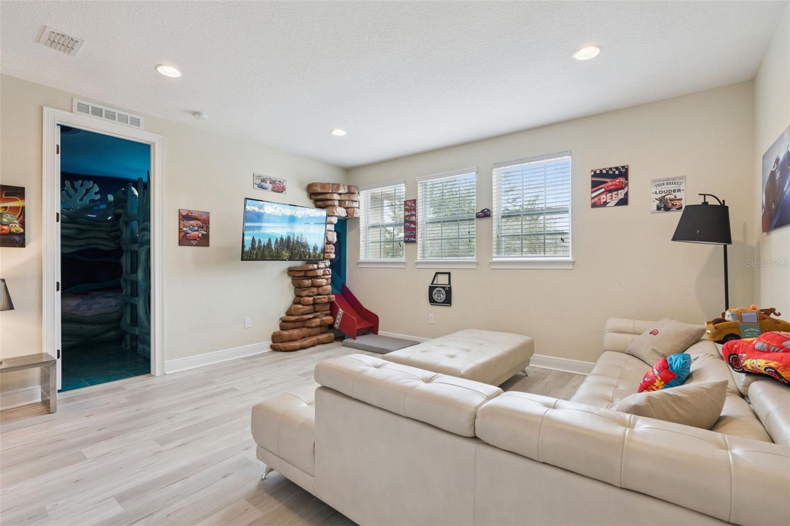 REUNION WEST - Residential