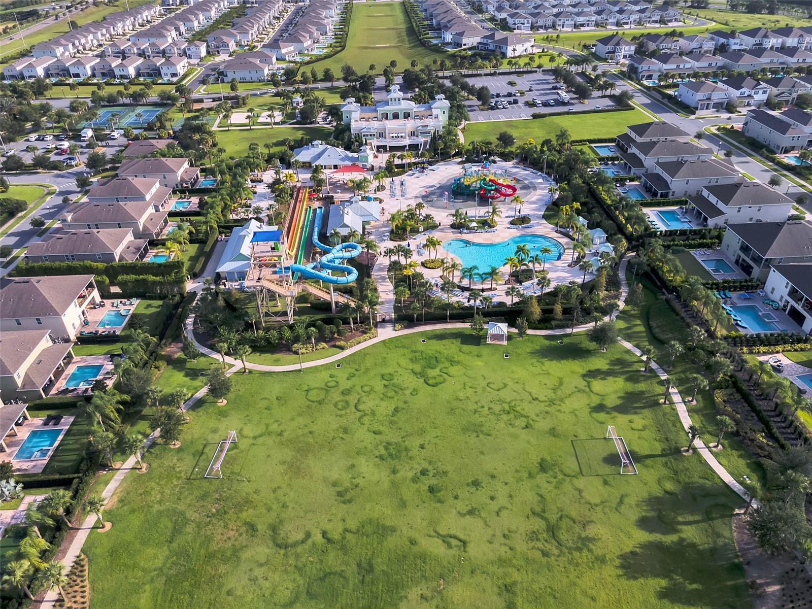 REUNION WEST - Residential